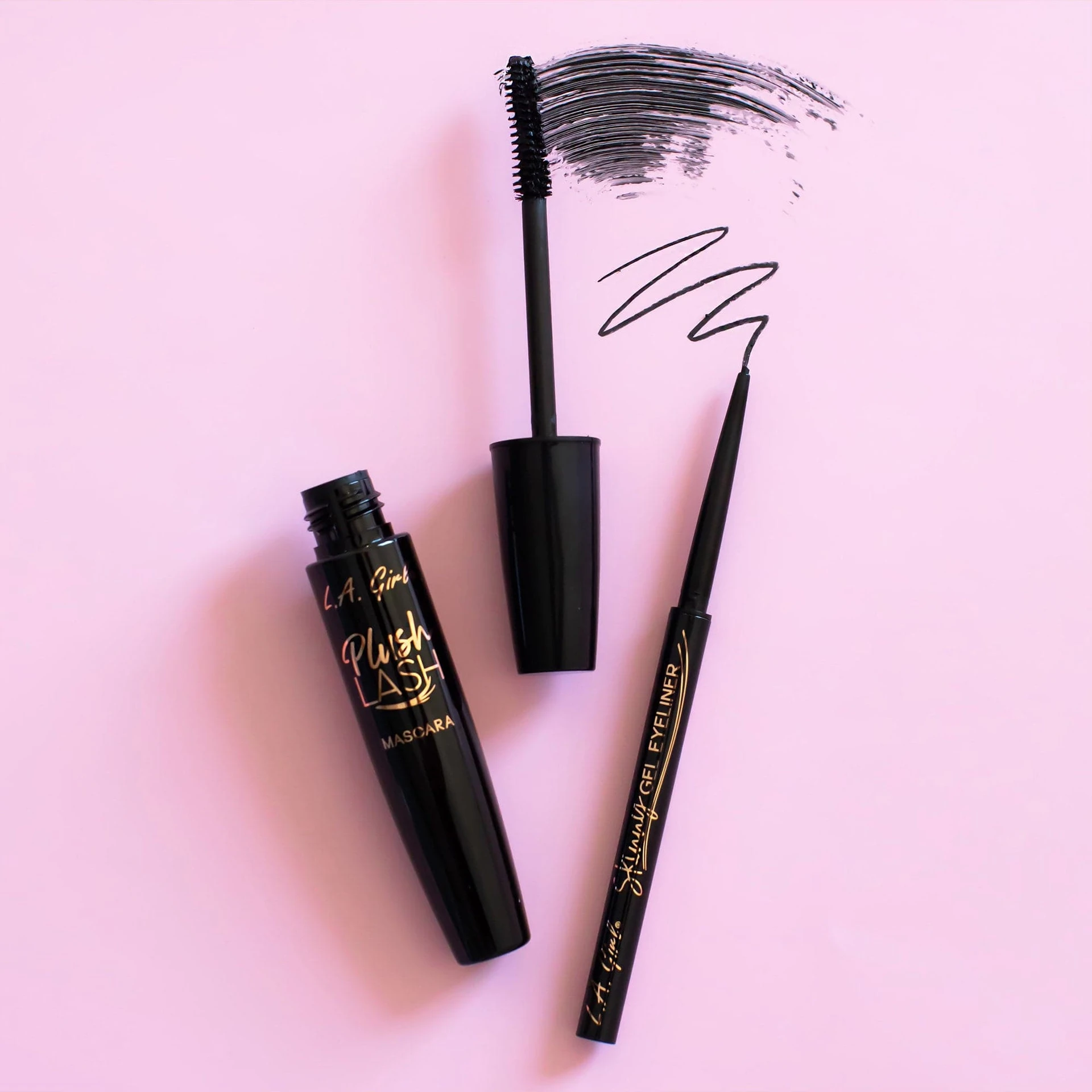 PLUSH LASH MASCARA — GMS658 VELVETY BLACK