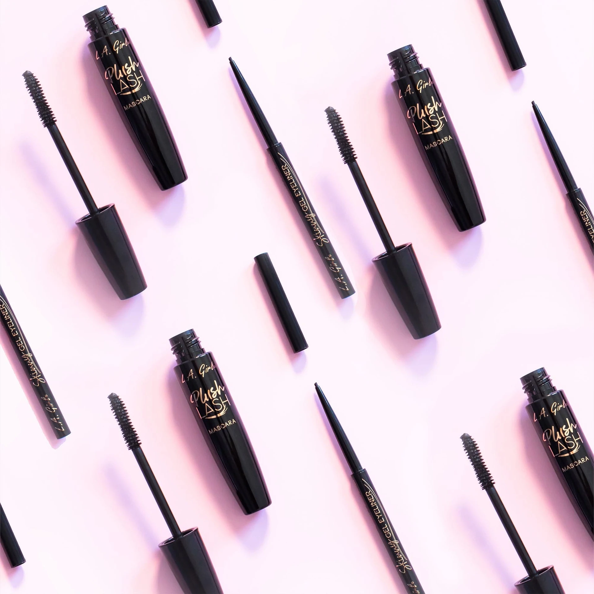 PLUSH LASH MASCARA — GMS658 VELVETY BLACK